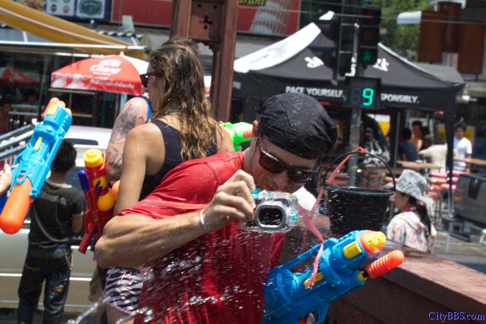 Chiangmai_Songkran_013.jpg