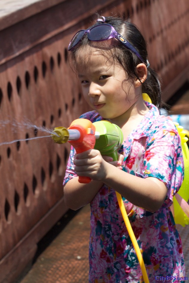 Chiangmai_Songkran_014.jpg