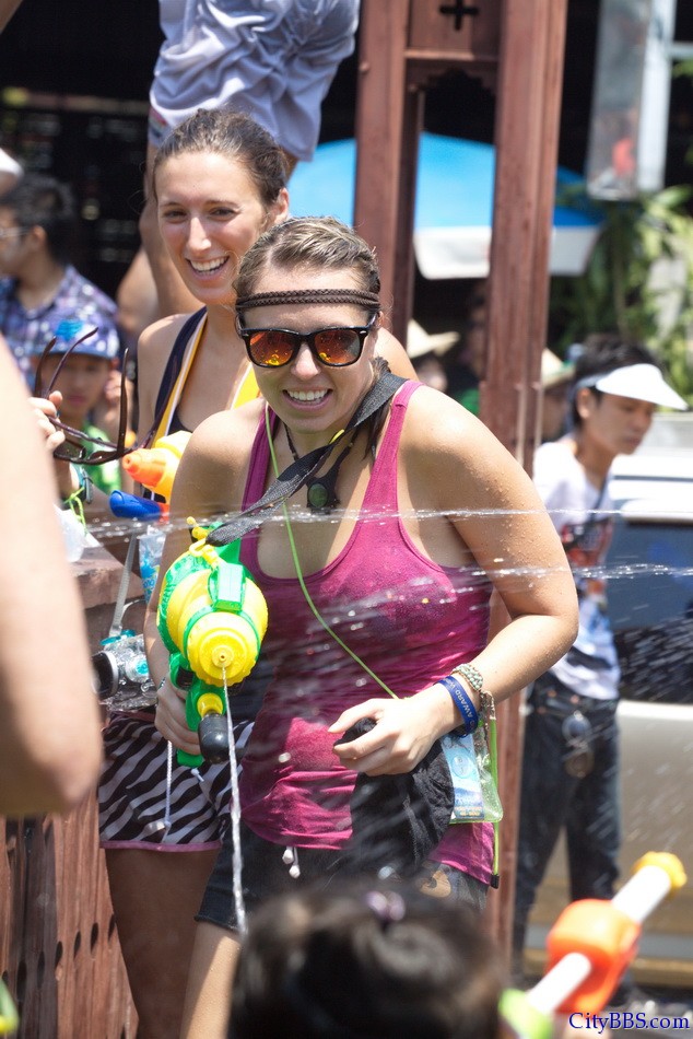 Chiangmai_Songkran_033.jpg