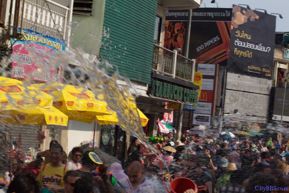 Chiangmai_Songkran_316.jpg