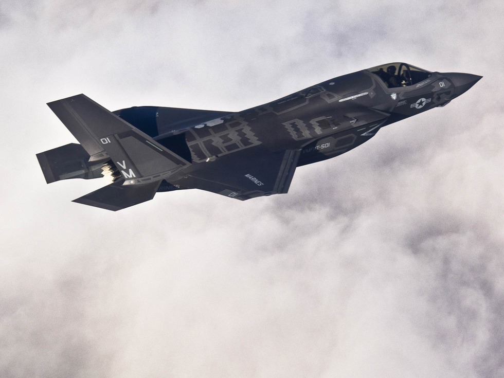F-35综合性能与中国歼-20相比毫无优势