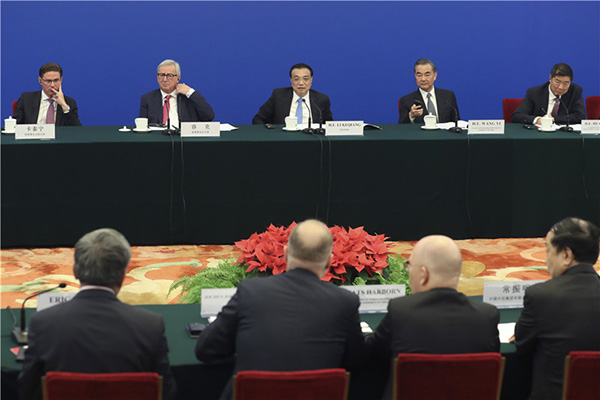 李克强询问欧方企业家：有什么困难请直接说
