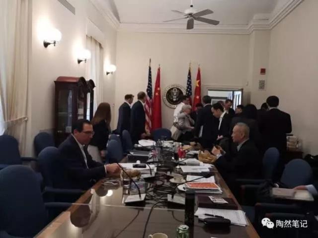 刷屏的中国米饭和美国汉堡背后还有几张照片