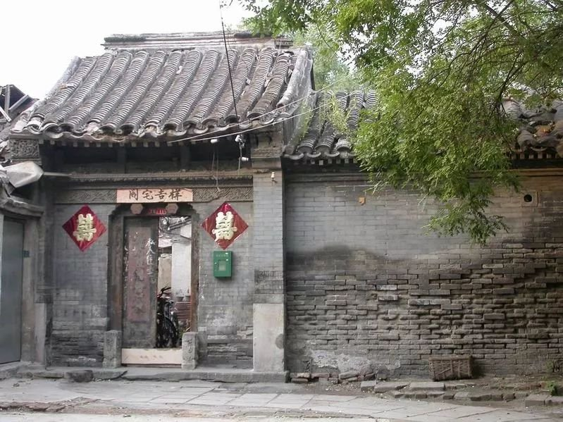 老城区除了温暖记忆，破败不便也是实在的问题