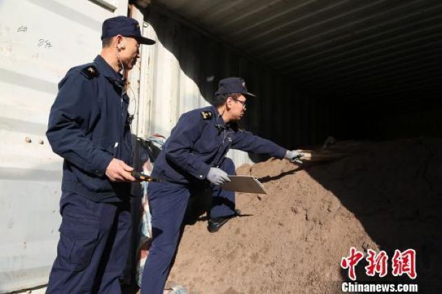 洋垃圾禁令后的垃圾回收19.jpg
