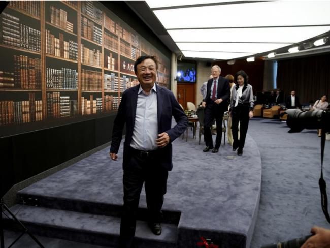 德国经济部长阿尔特迈尔在访华期间与华为创始人任正非见面