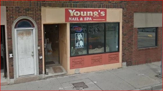 “Young’s Nails”美甲店