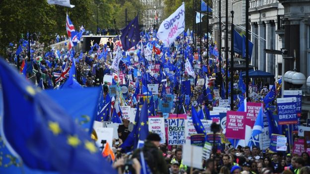 英国脱欧：英国议会再次推迟就脱欧问题投票 2019年 10月 19日 分享平台 微博 分享平台 人人网 分享平台 电 ...