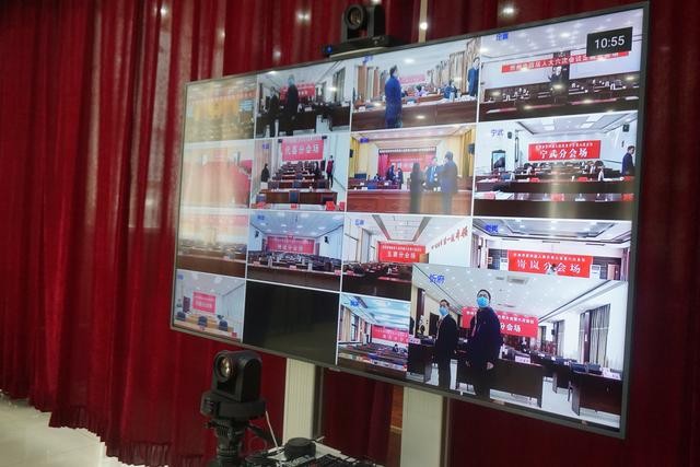 中国首次网上开地方两会投计票环节实时播出