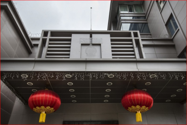 休斯顿中领馆关门后曝美方随后破门进入搜查