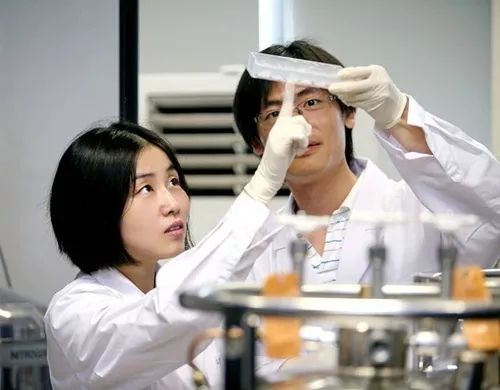 美女教授颜宁出走清华赴美第三年后又获大奖10.jpg