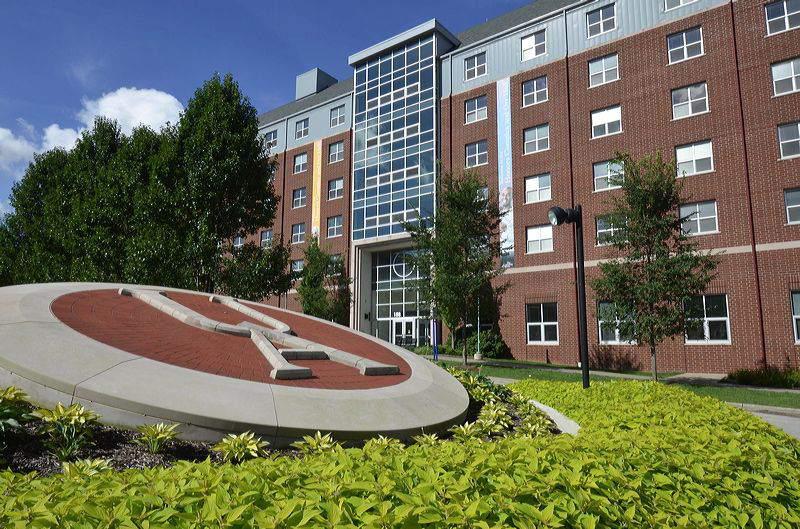 疫情之下的美国大学3.jpg