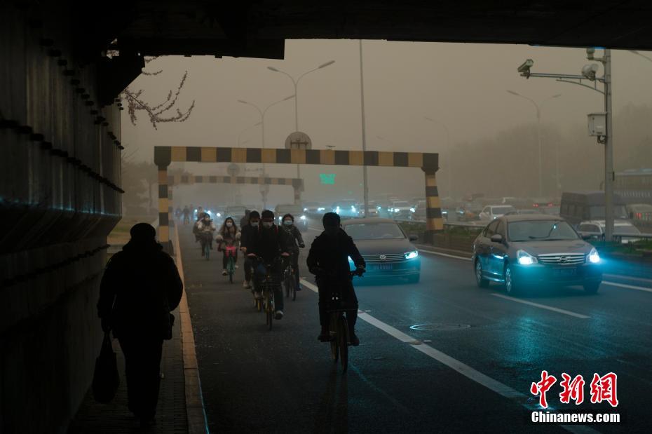 近十年最强沙尘天来袭！沙尘范围涉12省份