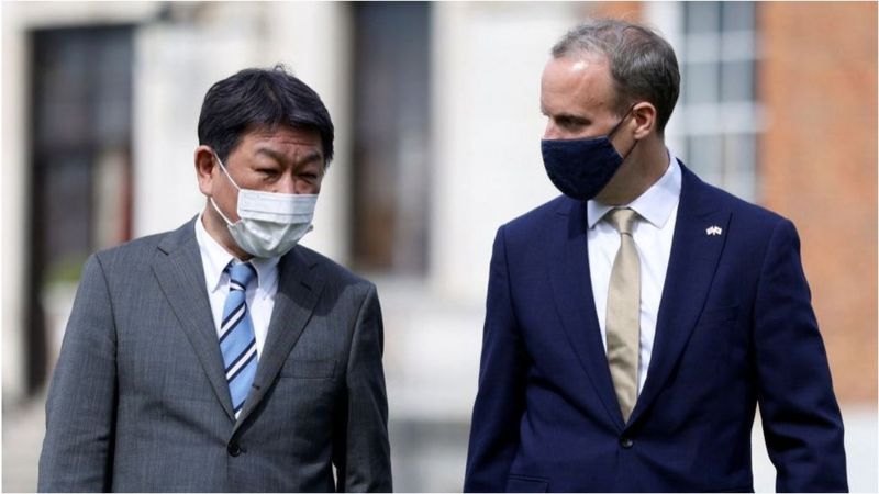 美国国务卿布林肯（右）与英国外交大臣拉布举行会晤