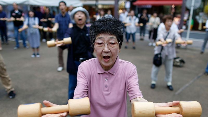 中国人口：官方普查总数14.1亿，增长率微降