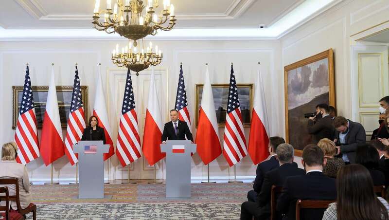 杜达还请求美国对波兰就乌克兰难民危机提供任何形式的支援.jpg