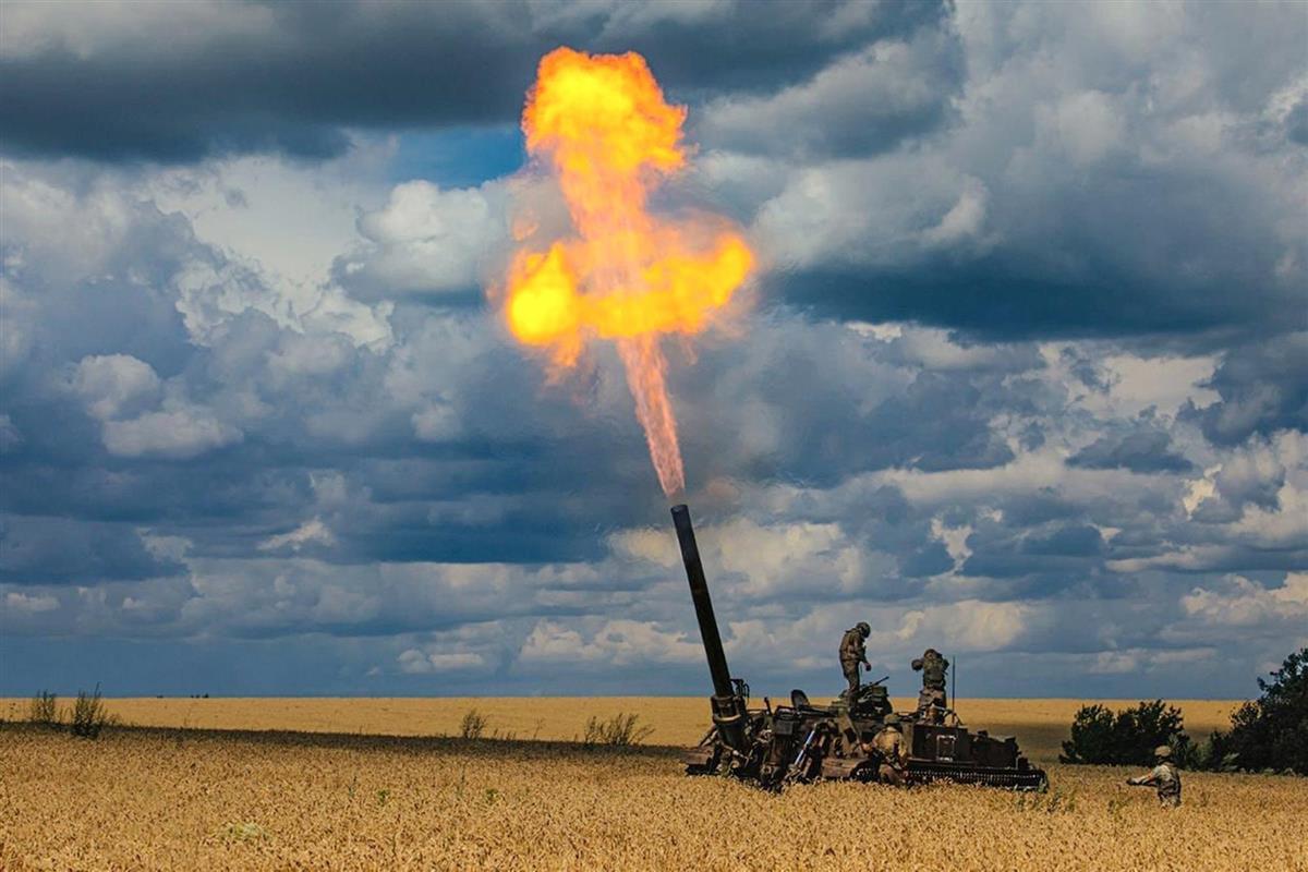 俄罗斯士兵发射武器