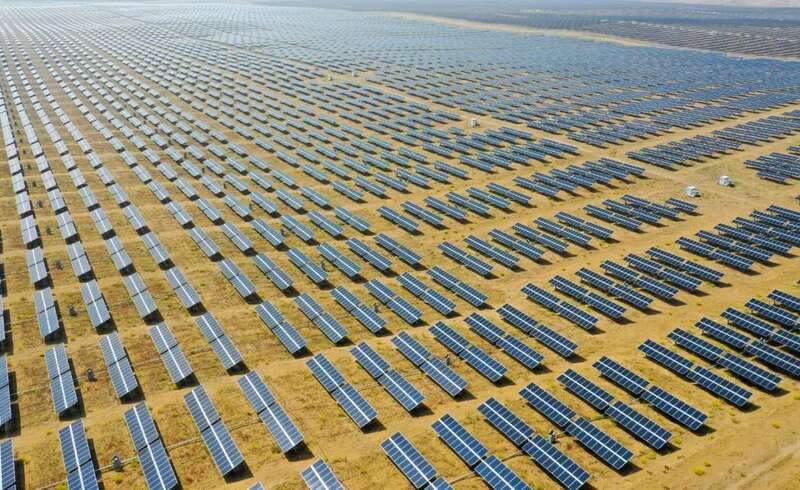 中国计划在戈壁沙漠建设4.5亿千瓦的风电和太阳能发电基地
