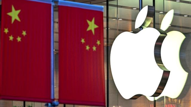 苹果与许多同行不同，它在中国占有巨大的市场份额