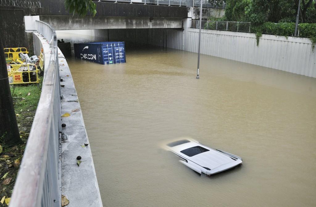 2人死亡117人受伤，这次香港下的雨到底多大?