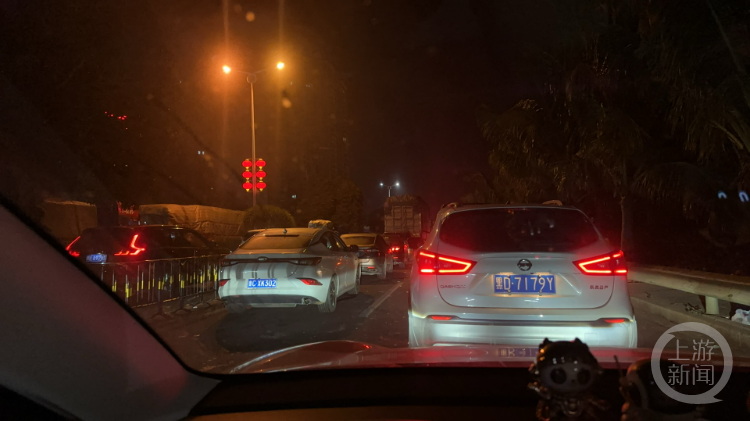 堵了十个多小时
