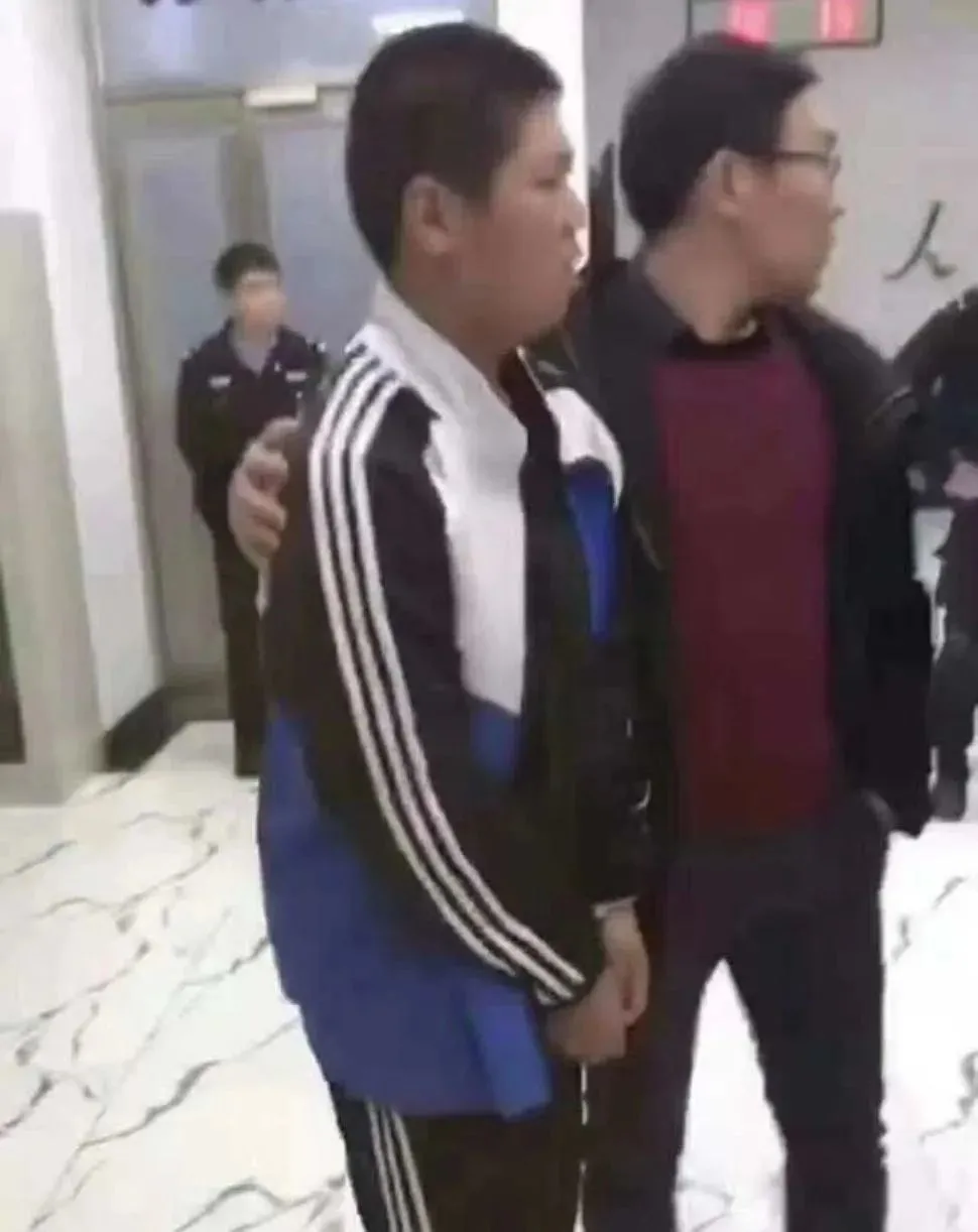 大连13岁男童蔡虎虎
