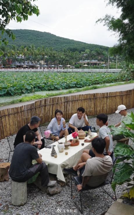很多在城市里面工作的一些青年人住些天