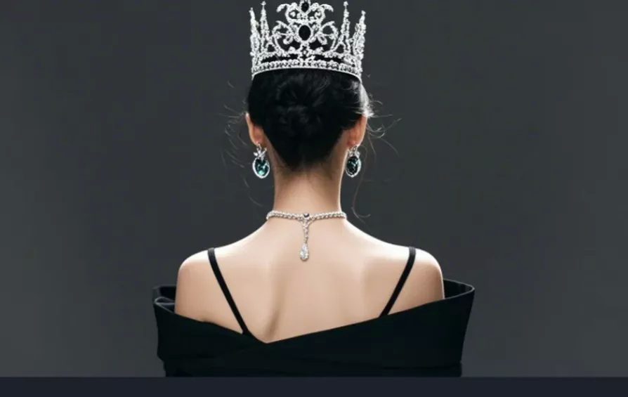 “奶茶妹妹”章泽天的VC秀