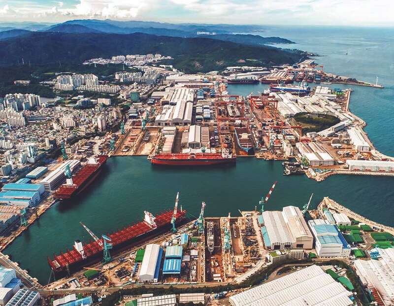 韩国现代重工在蔚山市的造船厂
